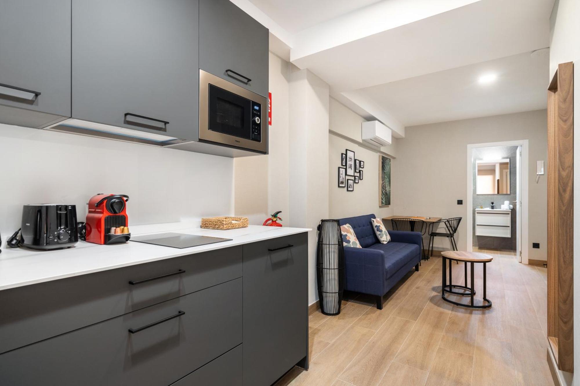 Dobo Madrid Cabrera Apartment ภายนอก รูปภาพ