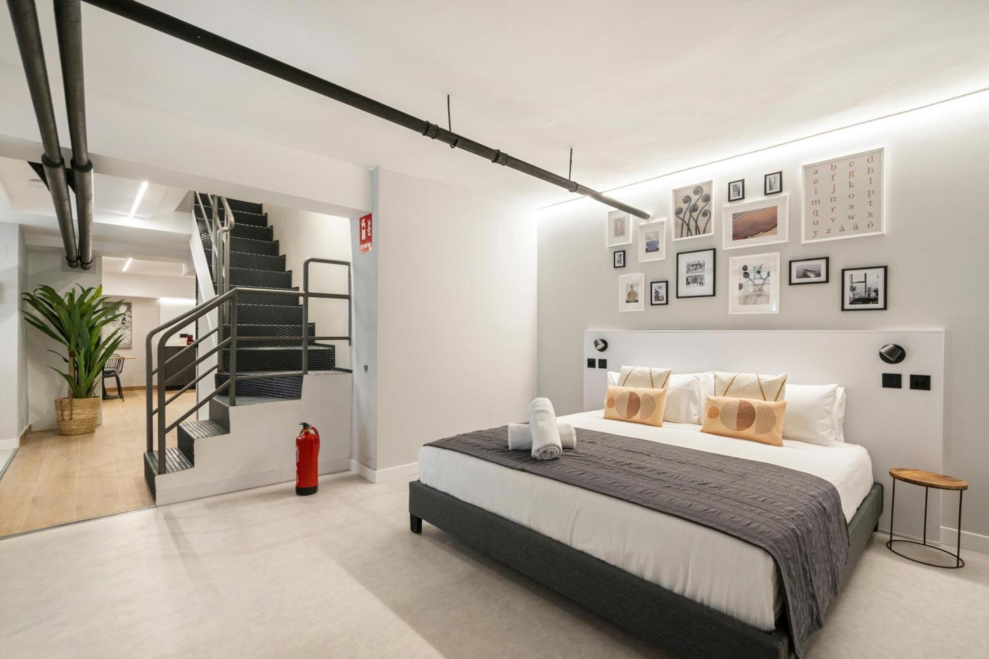 Dobo Madrid Cabrera Apartment ภายนอก รูปภาพ
